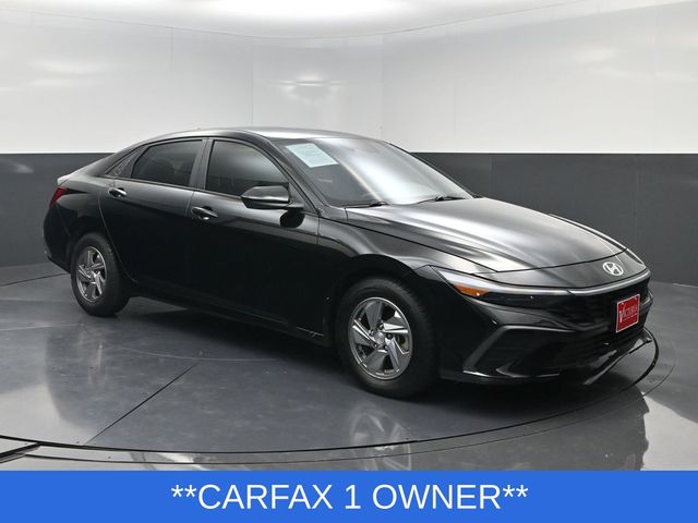 2024 Hyundai Elantra SE Black at DeMontrond Auto Country
