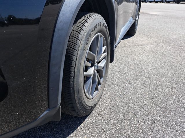 Used 2021 Black Nissan S image 10