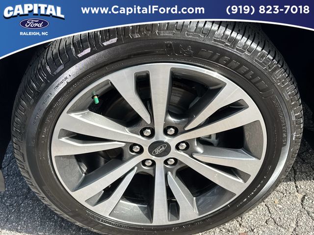 Used 2021 Black Ford Platinum image 13