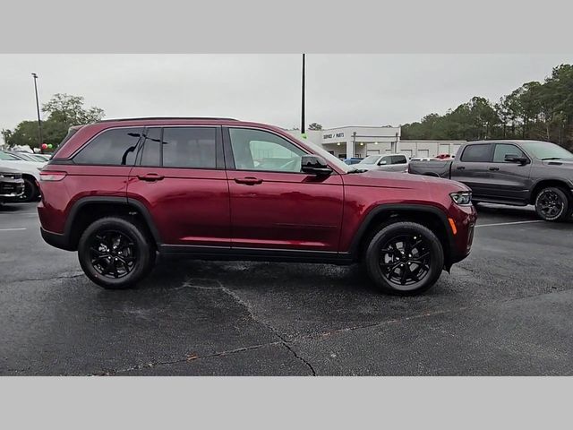 2026 Jeep Grand Cherokee Altitude 4x4