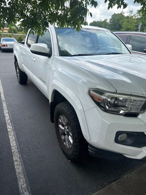 2017 Toyota Tacoma SR5