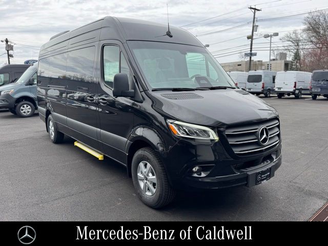 2026 Mercedes-Benz Sprinter 2500 170 High Roof Passenger Van RWD