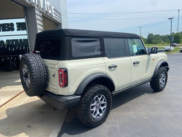 2025 Ford Bronco Badlands - 2