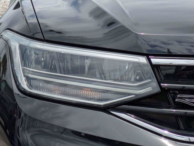 2022 Volkswagen Tiguan 2.0T SE R-Line Black Black at Stokes Volkswagen