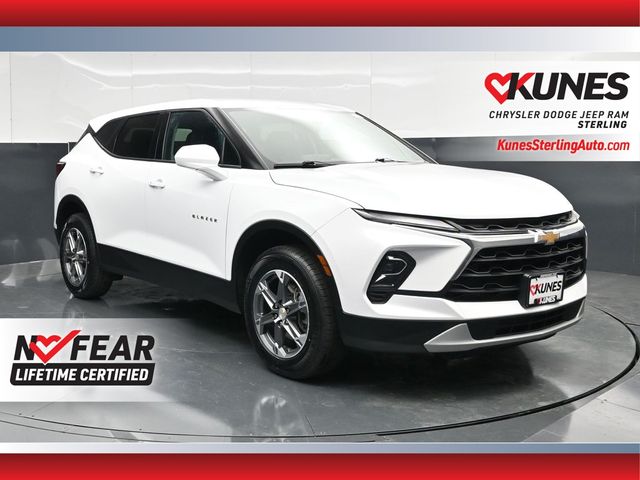 Summit White 2025 Chevrolet Blazer SUV / Crossover  9-Speed Automatic Overdrive