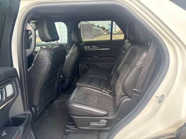 2025 Star White Metallic Tri-Coat Ford Explorer ST 4X4 SUV