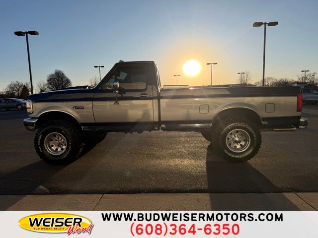 1994 Ford F-250 XL Standard Cab LB 4WD