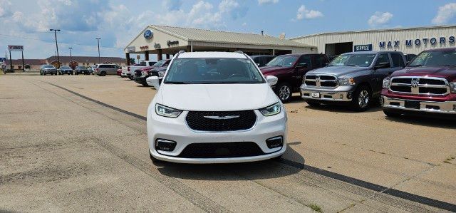 2021 Chrysler Pacifica Touring L 2