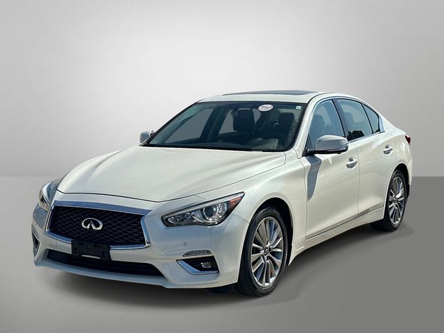 2023 INFINITI Q50 LUXE