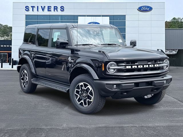 2025 Ford Bronco Outer Banks 4-Door 4WD
