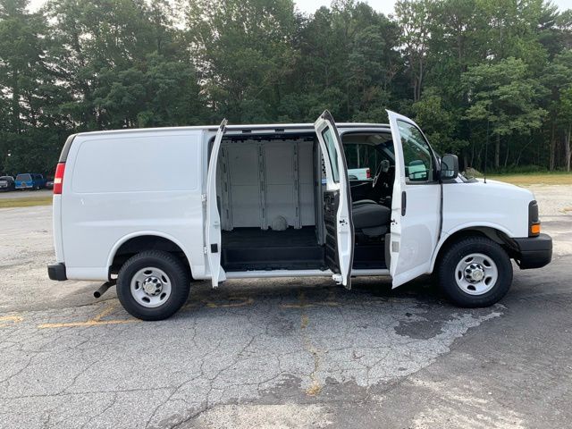 Used 2011 White Chevrolet Work Van image 14