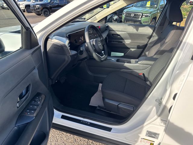 2026 Nissan KICKS S - Photo 9