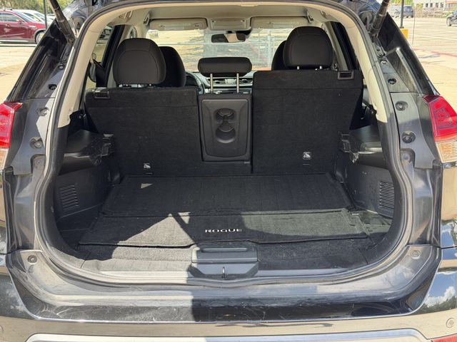 2019 Nissan Rogue SV Black at Bravo Nissan