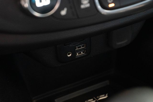 2023 Chevrolet Traverse RS - Photo 34