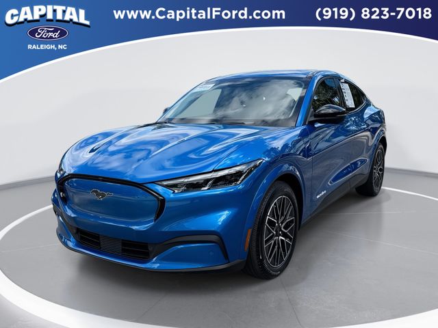 2025 Ford Mustang-Mach-e Premium's photo