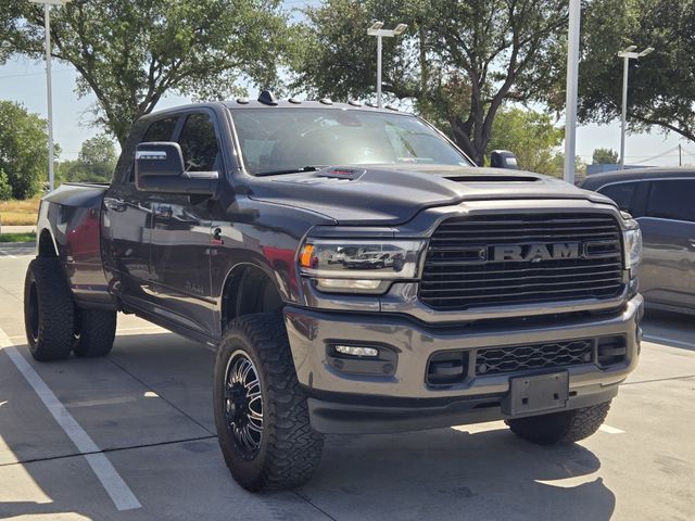 2023 RAM 3500 Gris (Granite Crystal Metallic Clearcoat) Camioneta Todo terreno 6 velocidades Automática