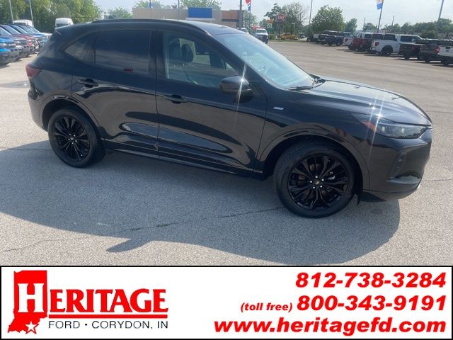 Agate Black Metallic 2025 Ford Escape SUV / Crossover All-Wheel Drive 8-Speed Automatic