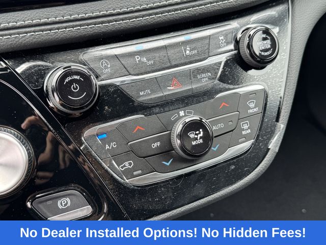 2026 Chrysler Pacifica Select White at Bayshore Chrysler Jeep Dodge Ram