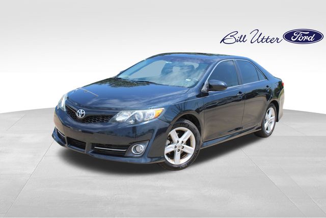 Cosmic Gray Mica 2014 Toyota Camry Sedan Front-Wheel Drive 6-Speed Automatic