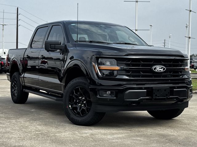 New 2026 Black Ford XLT image 2