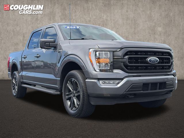 Carbonized Gray Metallic 2023 Ford F-150 XLT SuperCrew 4WD Pickup Truck Four-Wheel Drive Automatic