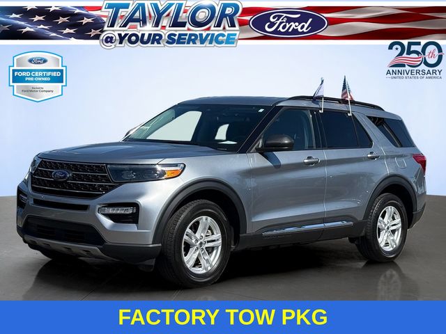 Iconic Silver Metallic 2024 Ford Explorer SUV / Crossover All-Wheel Drive Automatic