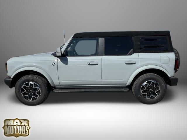 2024 Ford Bronco Outer Banks 8