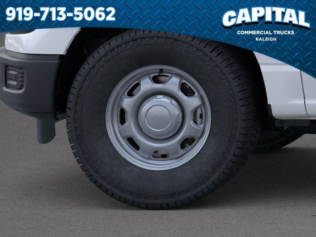 New 2026 Oxford White Ford XL image 19