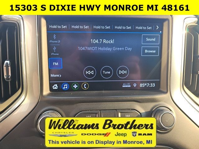 2020 Chevrolet Silverado 1500 LT - Summit White exterior view 17