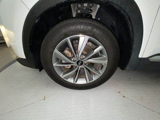 Used 2019 Gray Hyundai SEL Plus image 10