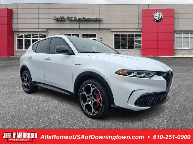 Alfa White 2024 Alfa Romeo Tonale Veloce eAWD SUV / Crossover 6-Speed Automatic