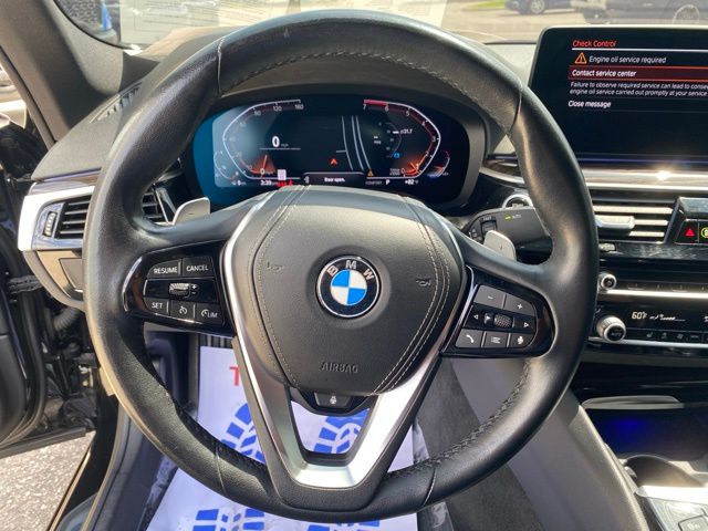 2022 BMW 5 Series 530i xDrive - Jet Black exterior view 13