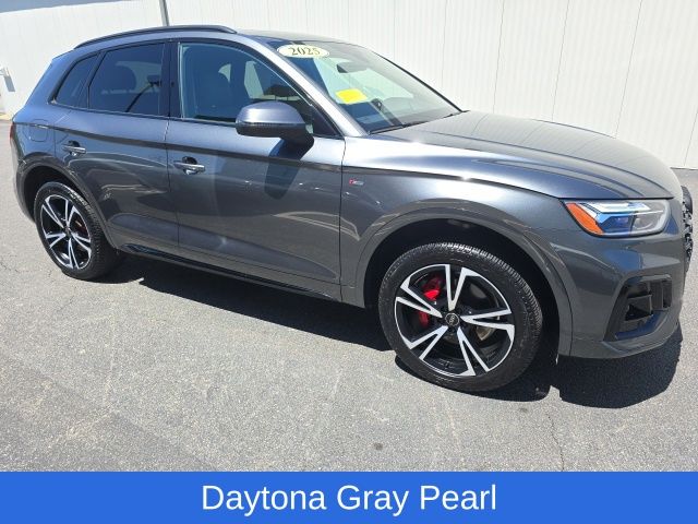 2025 Audi Q5 45 Premium Plus's photo