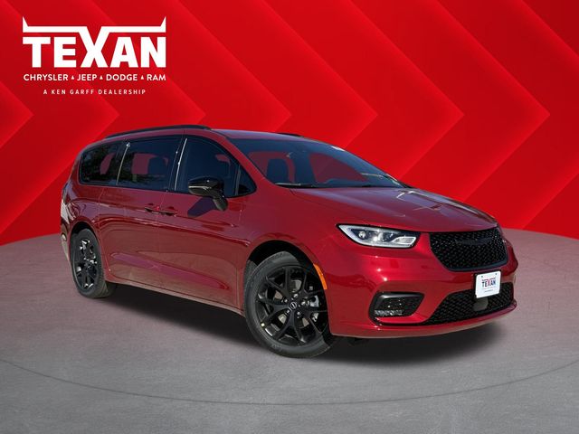 2026 Chrysler Pacifica Select - 0