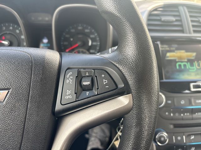 Used 2014 White Chevrolet LT image 19