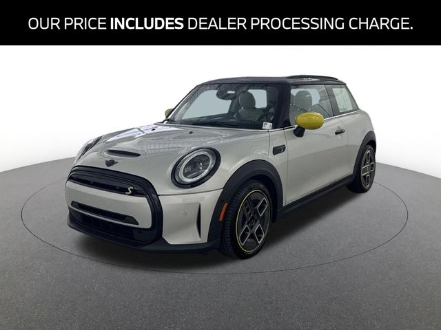 White Silver 2023 MINI Cooper Hatchback Front-Wheel Drive 1-Speed Automatic