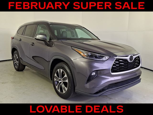 2021 Toyota Highlander XLE FWD