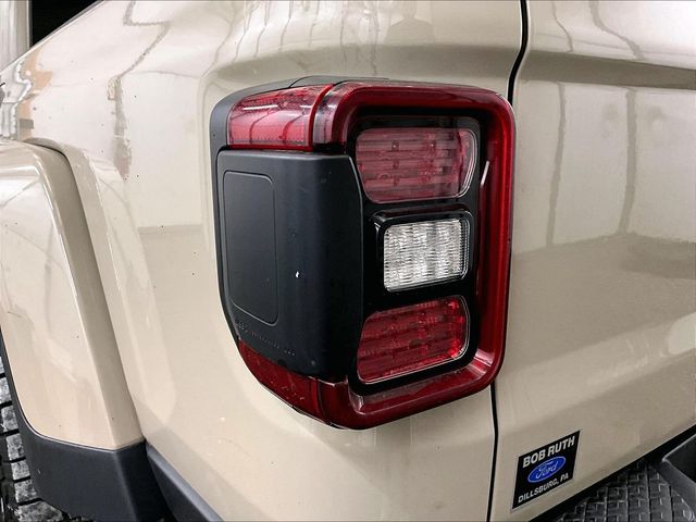 2022 Jeep Gladiator Mojave Beige at Auto Express Mitsubishi
