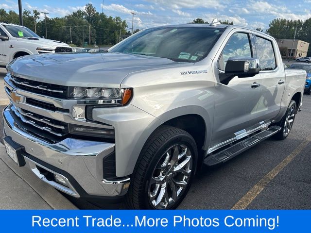 Silver Ice Metallic 2020 Chevrolet Silverado 1500 Pickup Truck Four-Wheel Drive 8-Speed Automatic