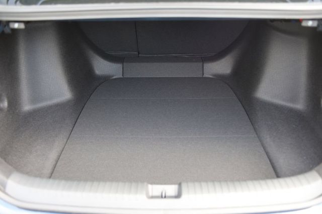 New 2026 Canyon River Blue Metallic Honda SE image 38