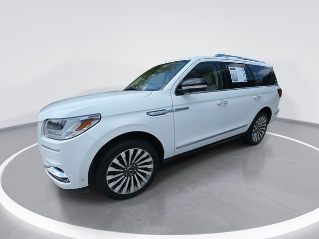 White 2020 Lincoln Navigator SUV / Crossover Four-Wheel Drive Automatic