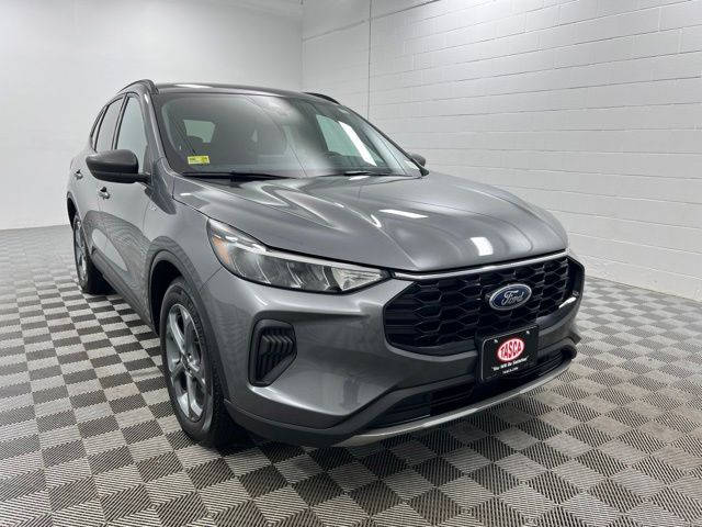 Carbonized Gray Metallic 2025 Ford Escape ST-Line FWD SUV / Crossover Front-Wheel Drive 8-Speed Automatic