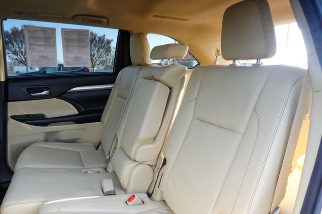 used 2015 Toyota Highlander car, priced at $15,955