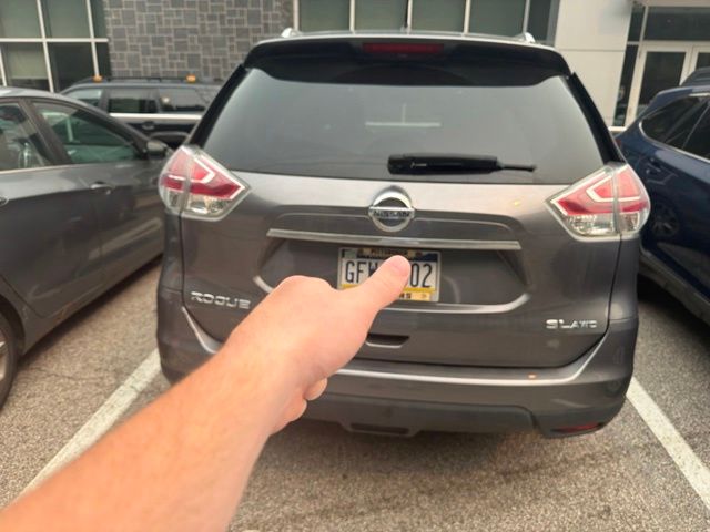 2015 Nissan Rogue SL Gray at Sutliff Volkswagen