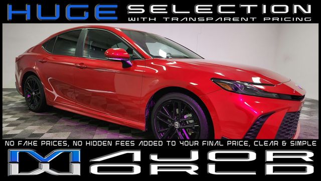 2025 Toyota Camry SE FWD