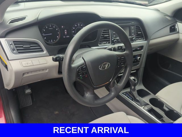 2015 Hyundai Sonata SE photo