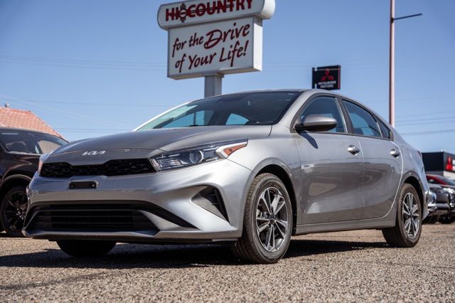 2023 Kia Forte LXS FWD