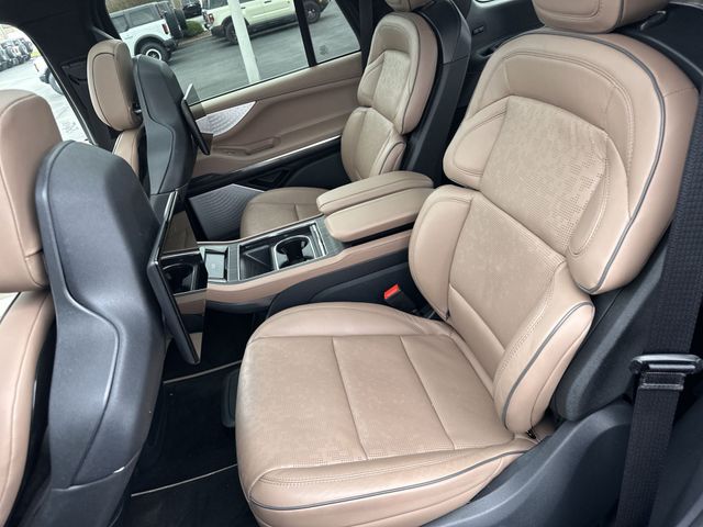 Certified Used 2025 Black Lincoln Black Label image 27