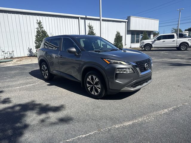 Used 2023 Gray Nissan SV image 3
