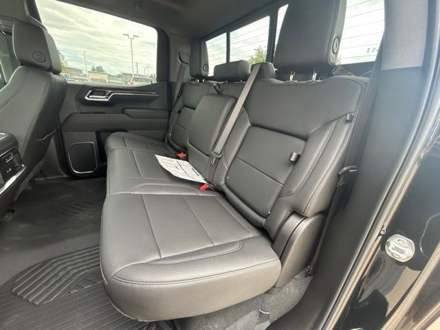 2025 Chevrolet Silverado 1500 LTZ - Photo 21